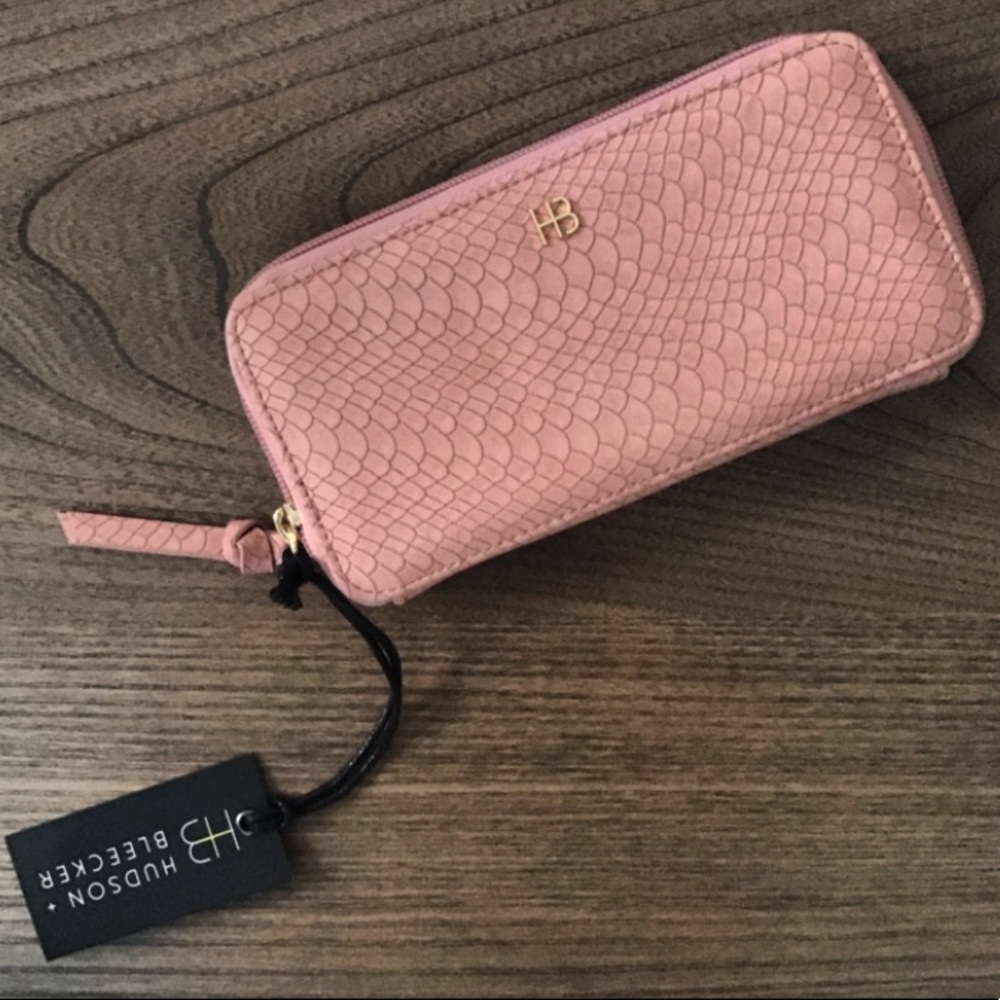 Hudson + Bleecker Smartphone Wallet in Dusty Rose