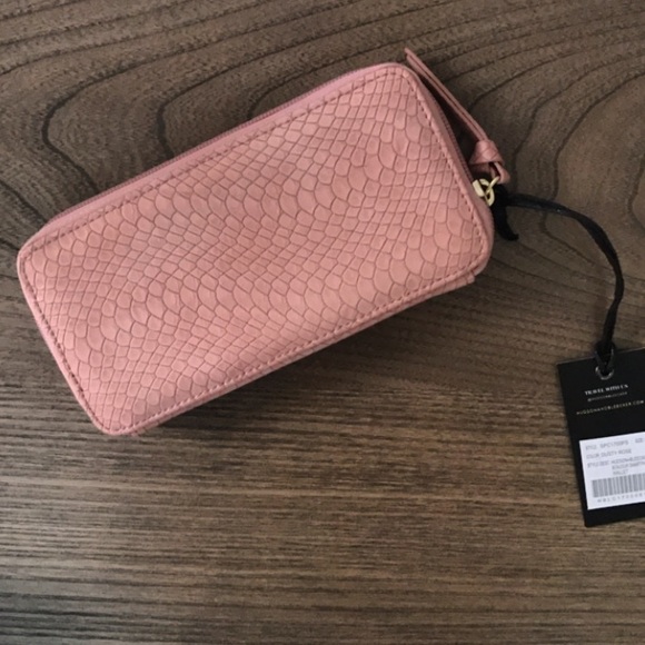Hudson + Bleecker Smartphone Wallet in Dusty Rose - Picture 2 of 5