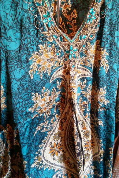 Kimono - Picture 1 of 4