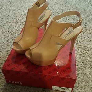 Guess Ofira Platform Heels 8.5 Guess Ofira Platform Heels 8.5