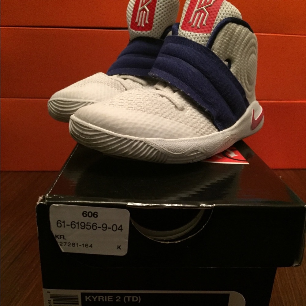 Nike Kyrie 2