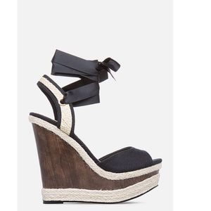 💎BRAND NEW WITHOUT TAGS MADISON LACE UP WEDGES💎 💎BRAND NEW WITHOUT TAGS MADISON LACE UP WEDGES💎