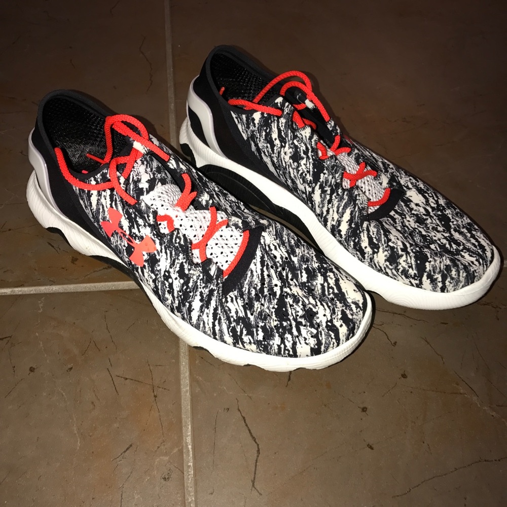 UNDER ARMOUR Speedform Apollo (Men's 10.5)