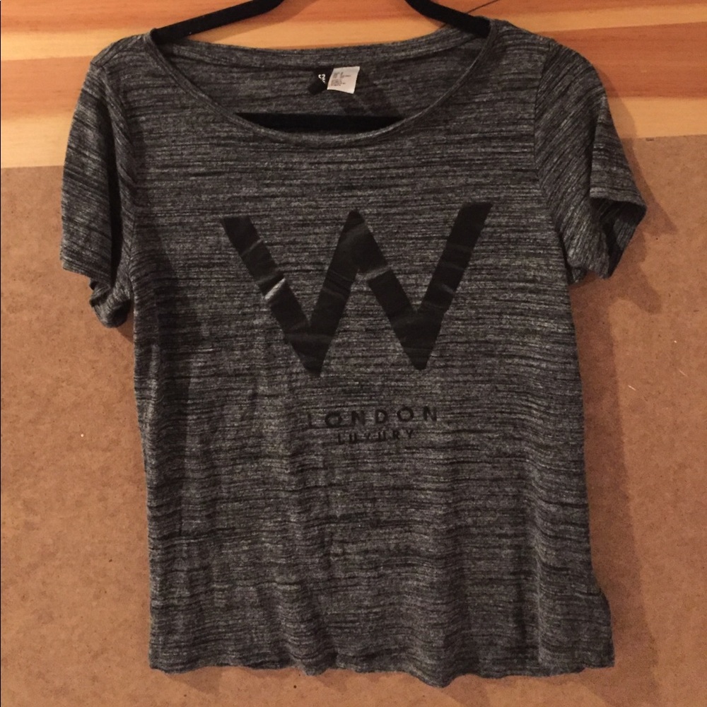 H&M - T-Shirt