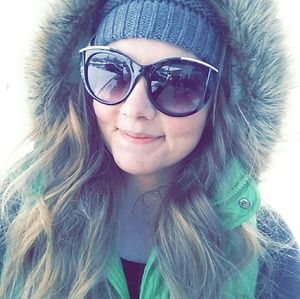 Meet your Posher, Kristen