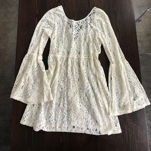 White lace bell sleeve dress White lace bell sleeve dress