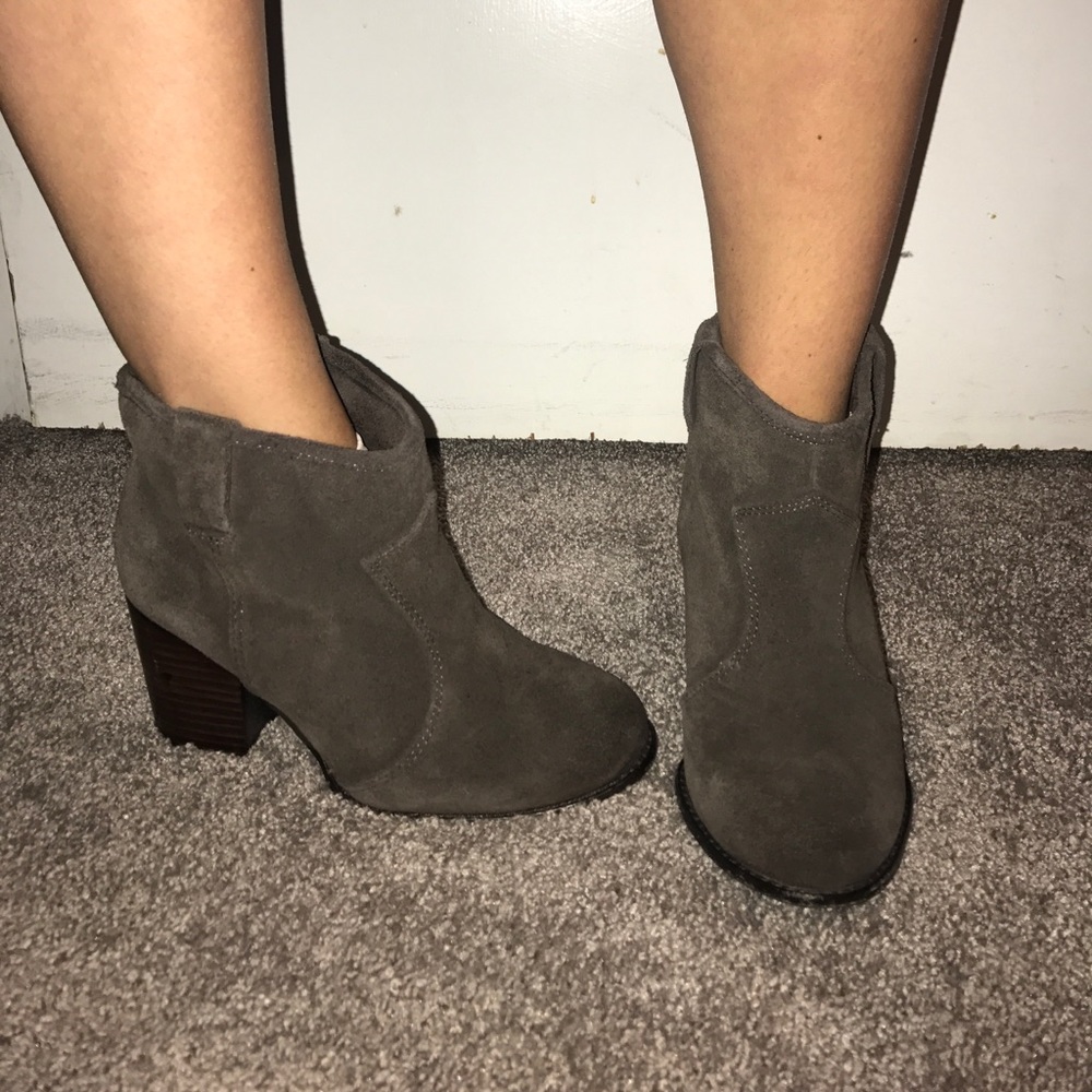 Splendid booties, size 6 l, color: chocolate brown
