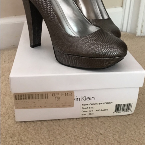 Calvin Klein Platform Pumps - Picture 2 of 2