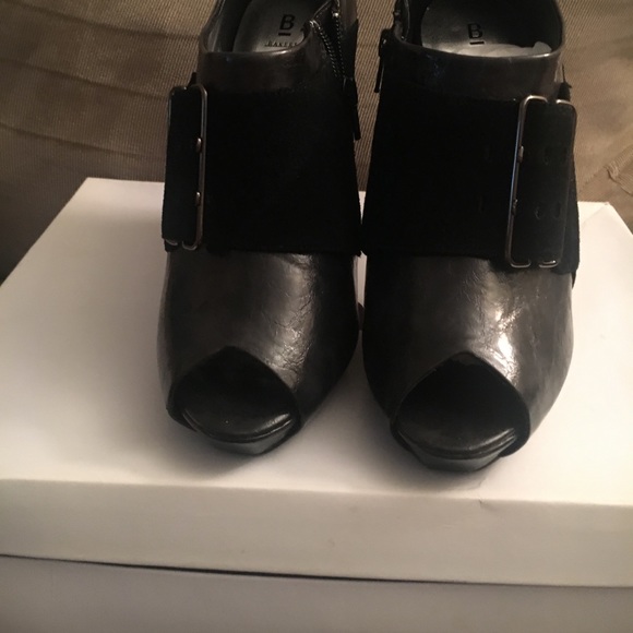 "Heels" - Picture 2 of 3