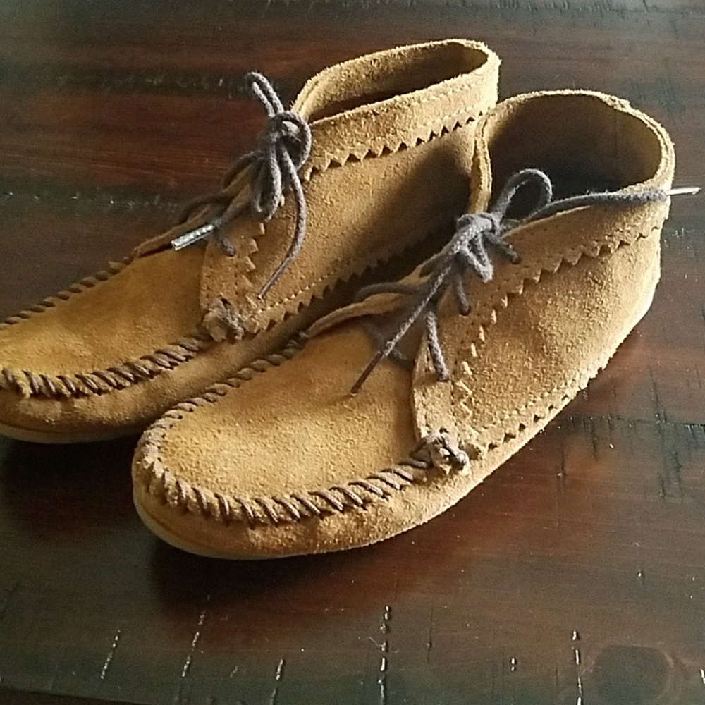 Minnetonka shoes