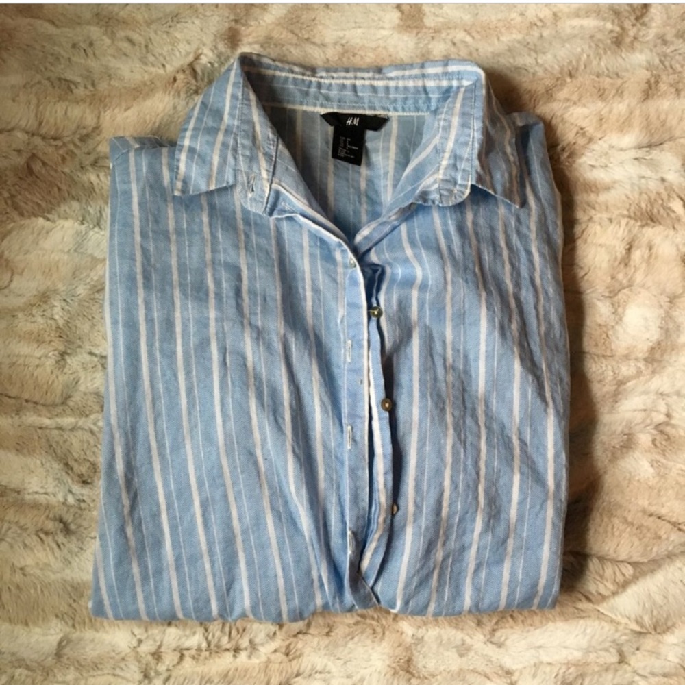 H&M high low button up