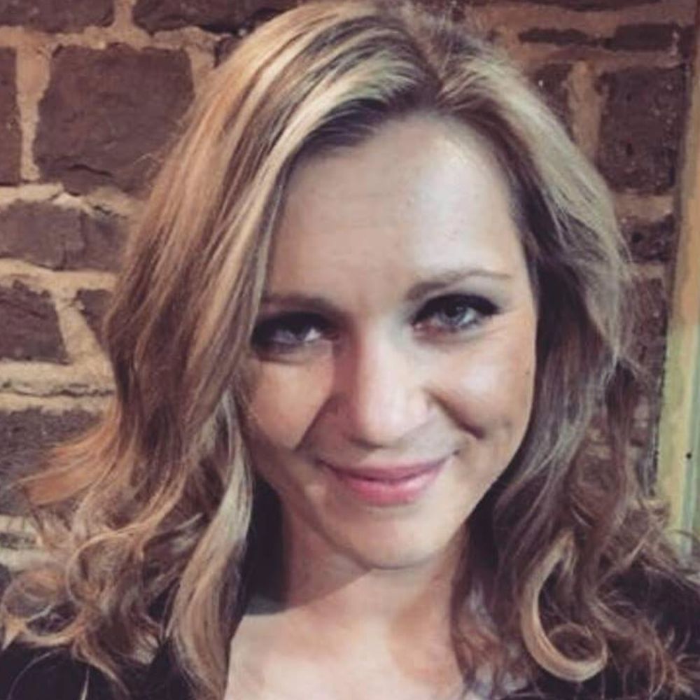 Meet your Posher, Annamaria