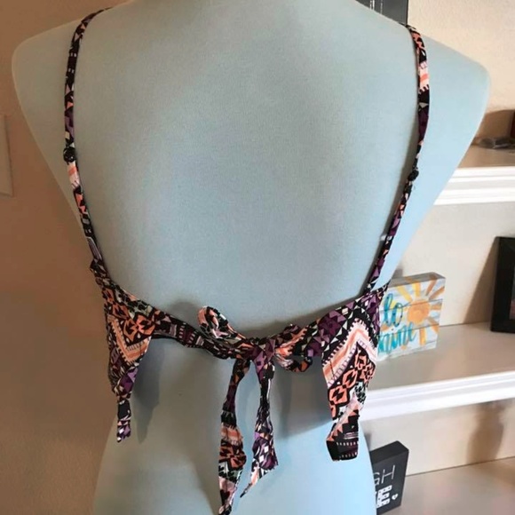 NWOT Express crop top Small - Picture 3 of 6