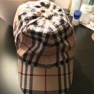 Hi! This is brand new Authentic Cap Burberry
