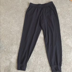 Black high waisted Lululemon joggers