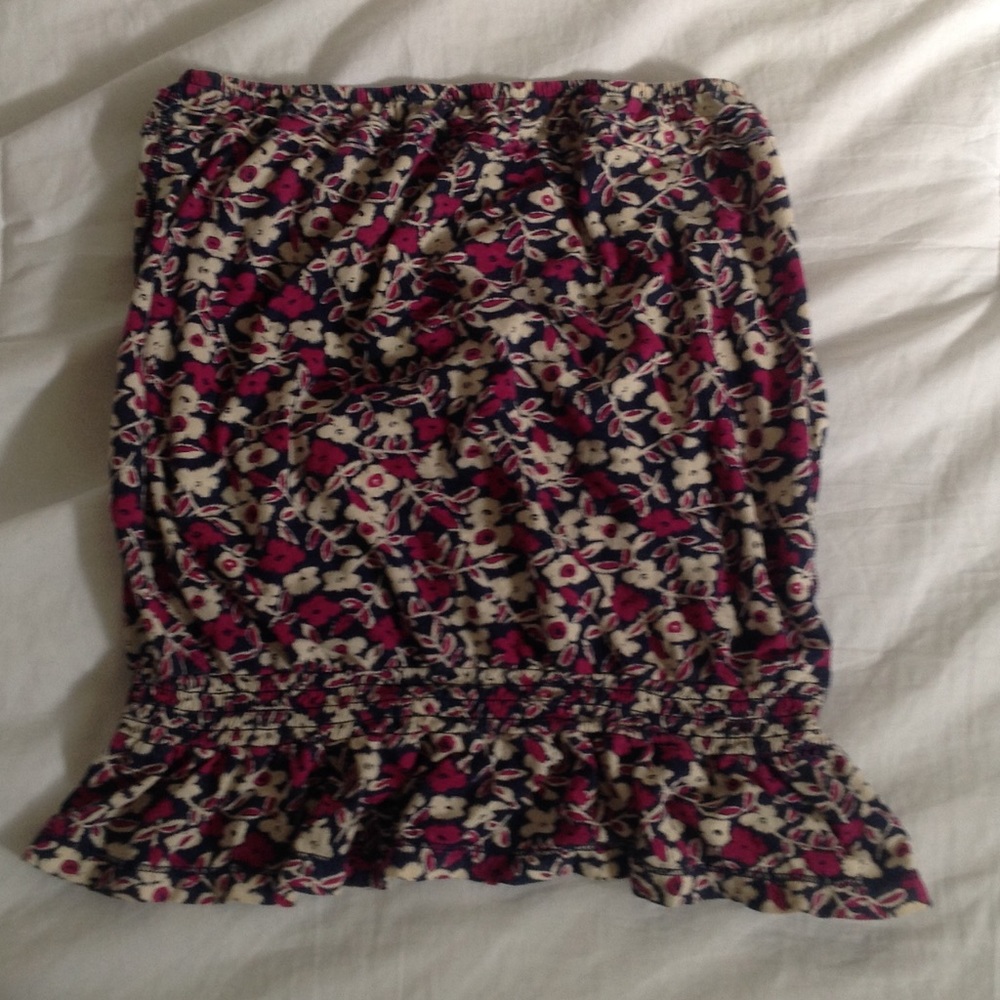 Strapless loose top