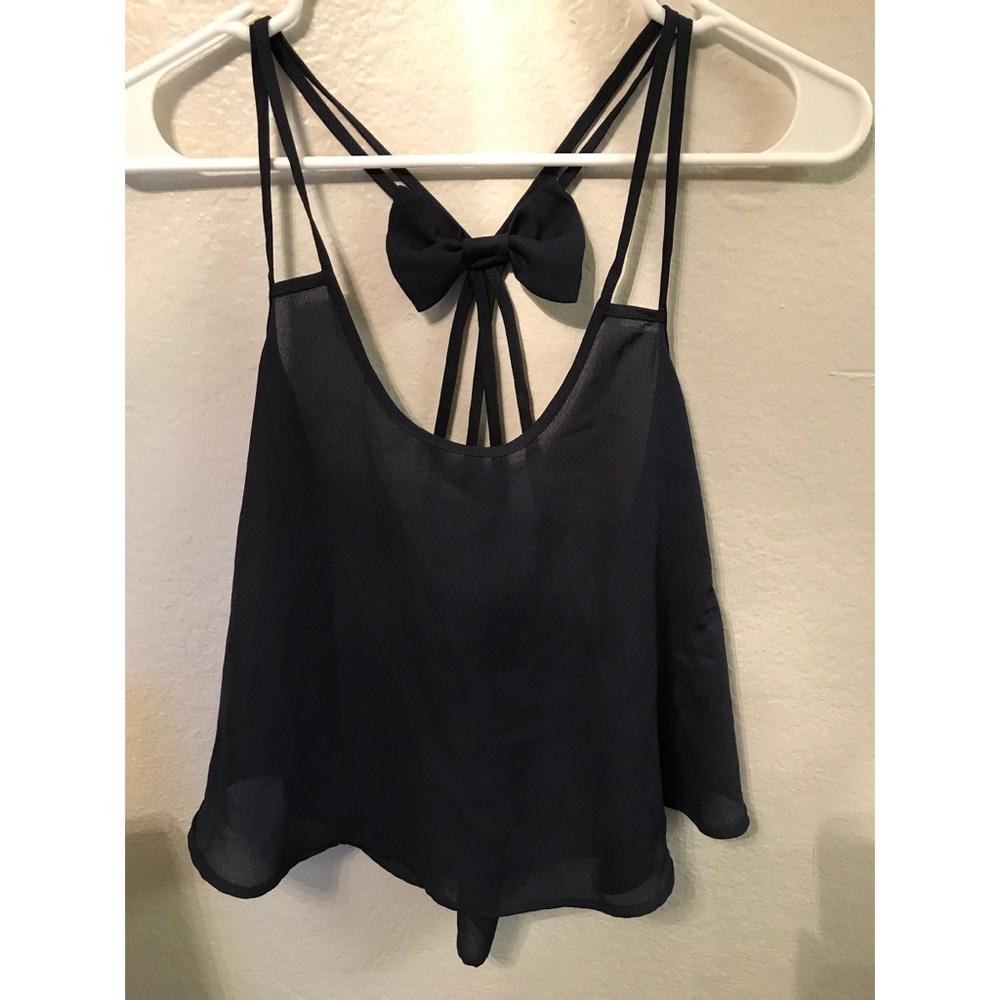 Rue 21 crop top size small 💙