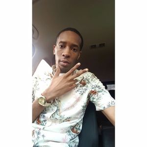 Meet your Posher, Johnathan