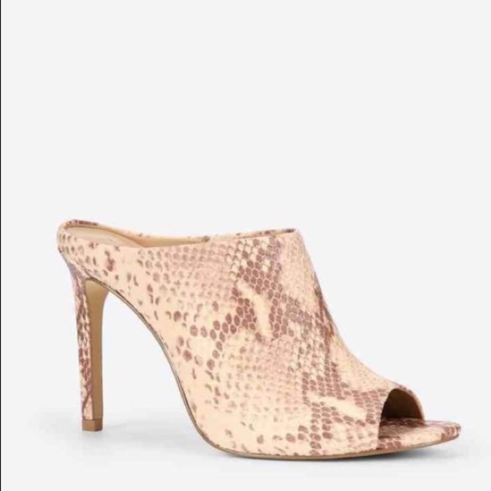 NWT Ann Taylor snake-print open toe mule heels 6