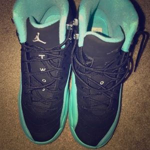 Jordan 12s size 7.5