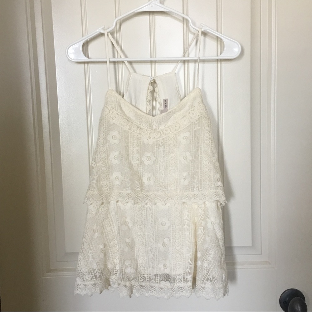 Boutique Cream Lace Tank Top W Back Opening 🌸