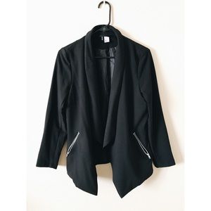 ✨One Day Sale✨ H&M Draped Blazer