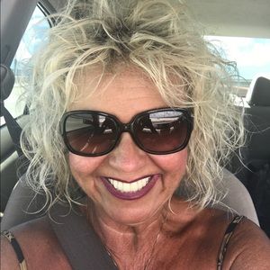 Meet your Posher, Dorothy