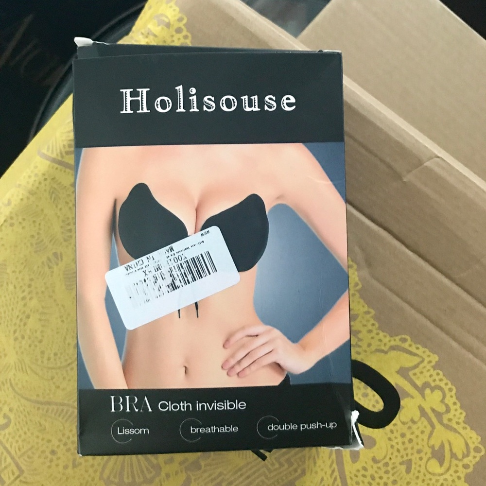 Strapless adjustable cup bra (invisible) C & D