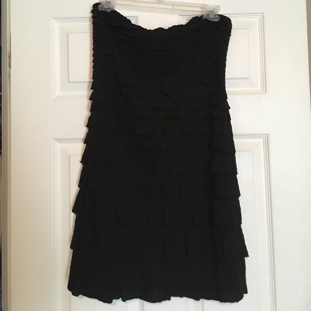 EXPRESS Small strapless black dress!