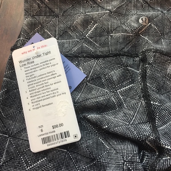 Lululemon Wunder Under Tight Low-Rise Size6 NWOT - Picture 3 of 6