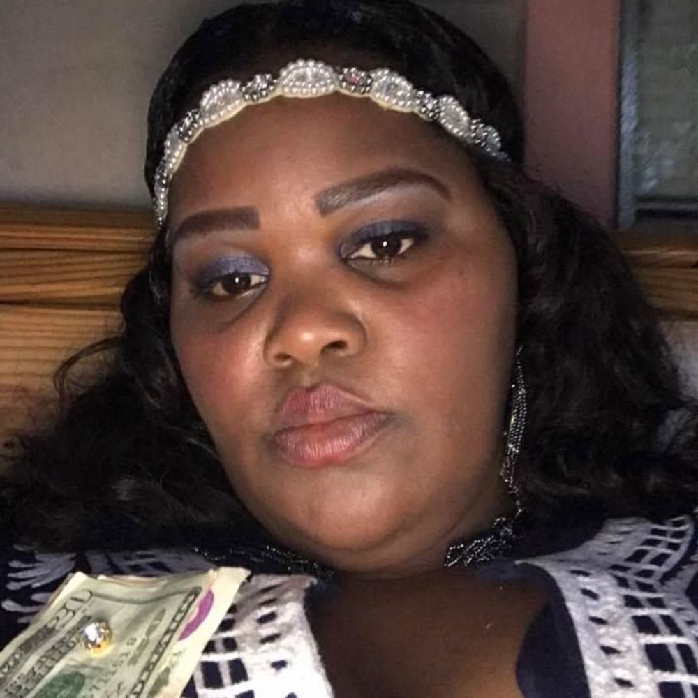 Meet your Posher, Lashundra