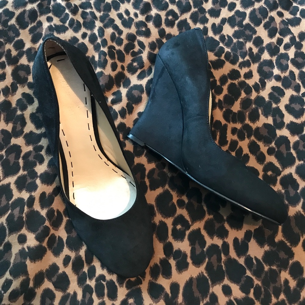 Nine West black wedges size 10