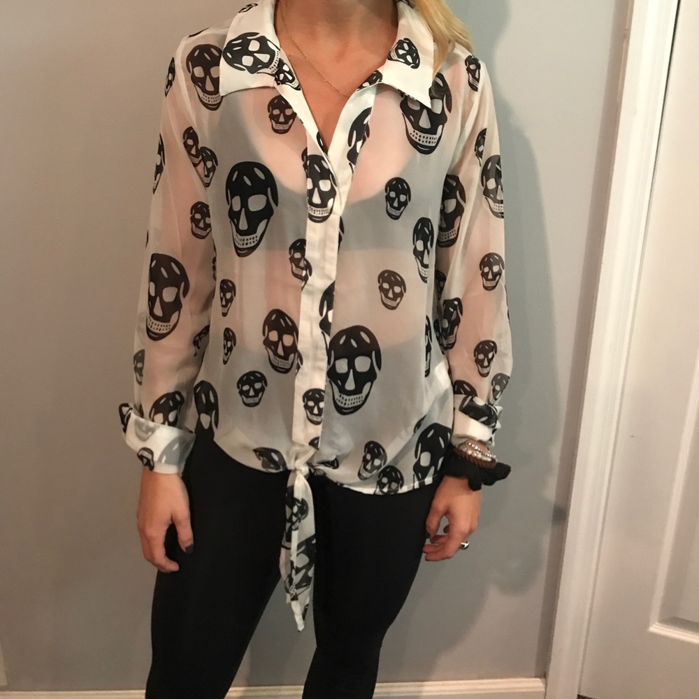 Skull collared shirt