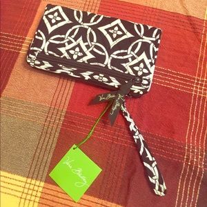 Vera bradley front zip rislet
