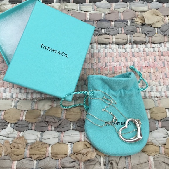 Tiffany and Co. necklace open heart Elsa Peretti. - Picture 1 of 3