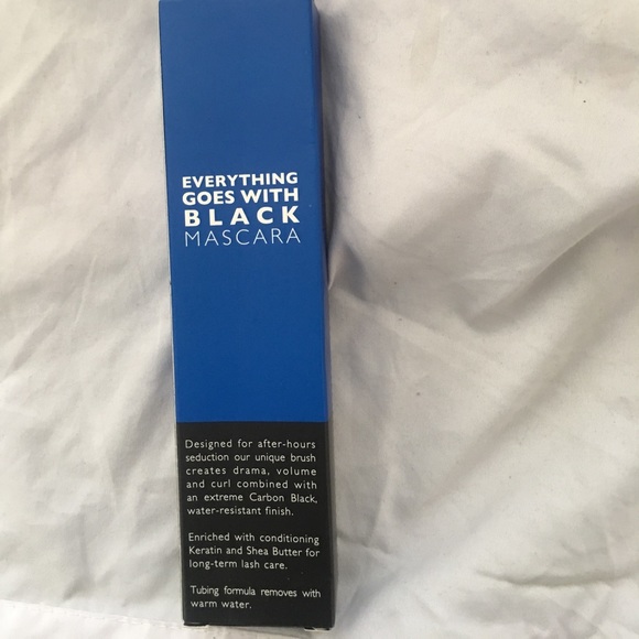 Eyeko black magic mascara for drama and curl - Picture 3 of 4