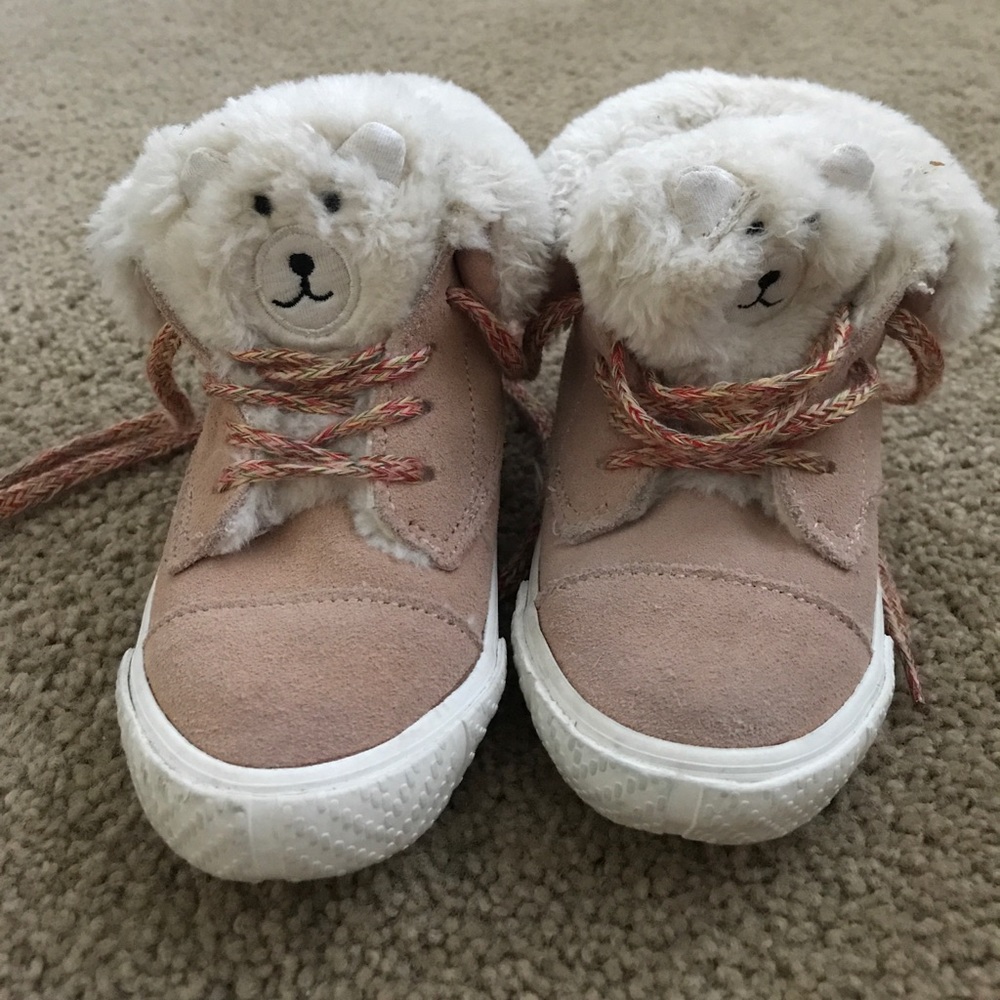 🤑SOLD🤑Zara  baby warm shoes