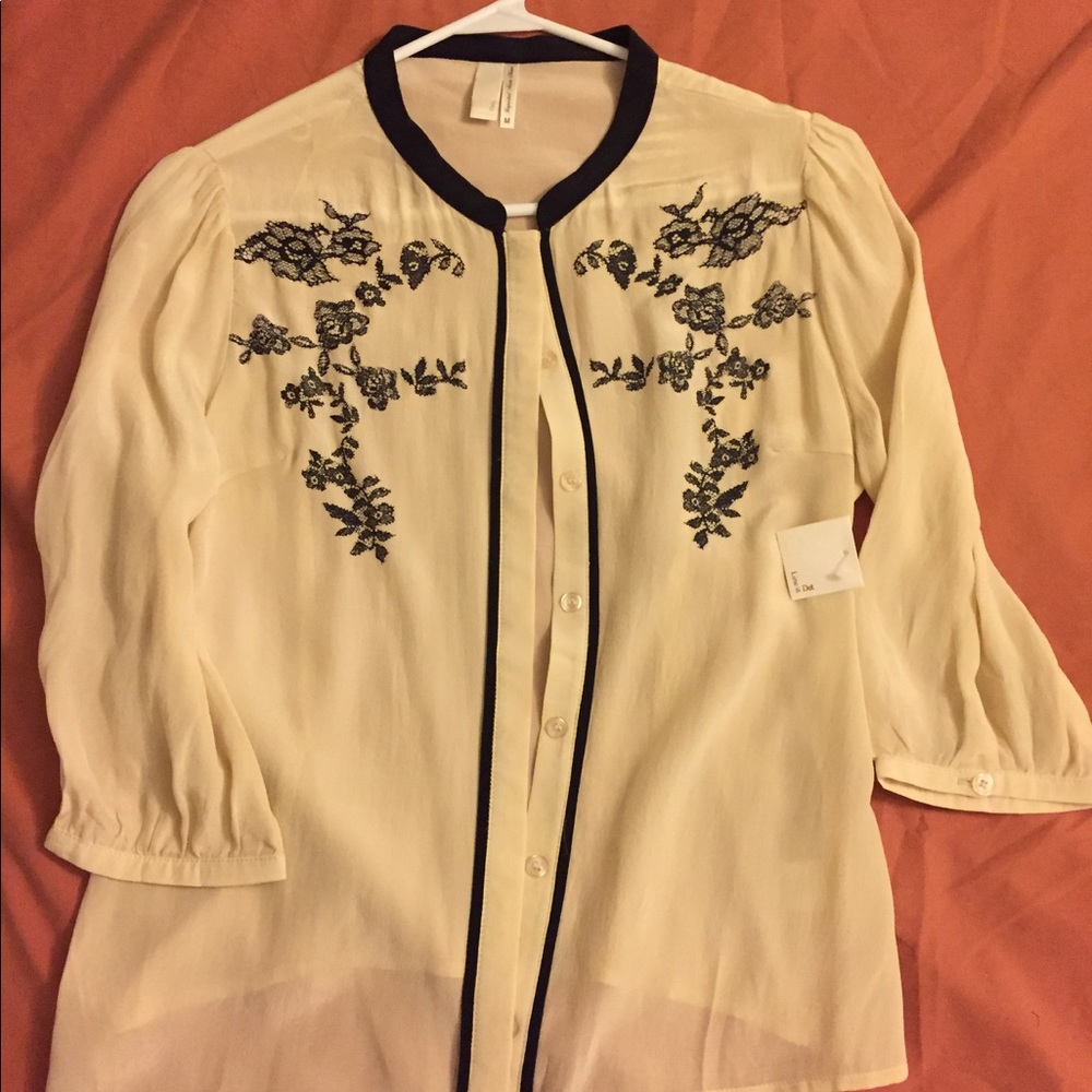 Line & Dot blouse