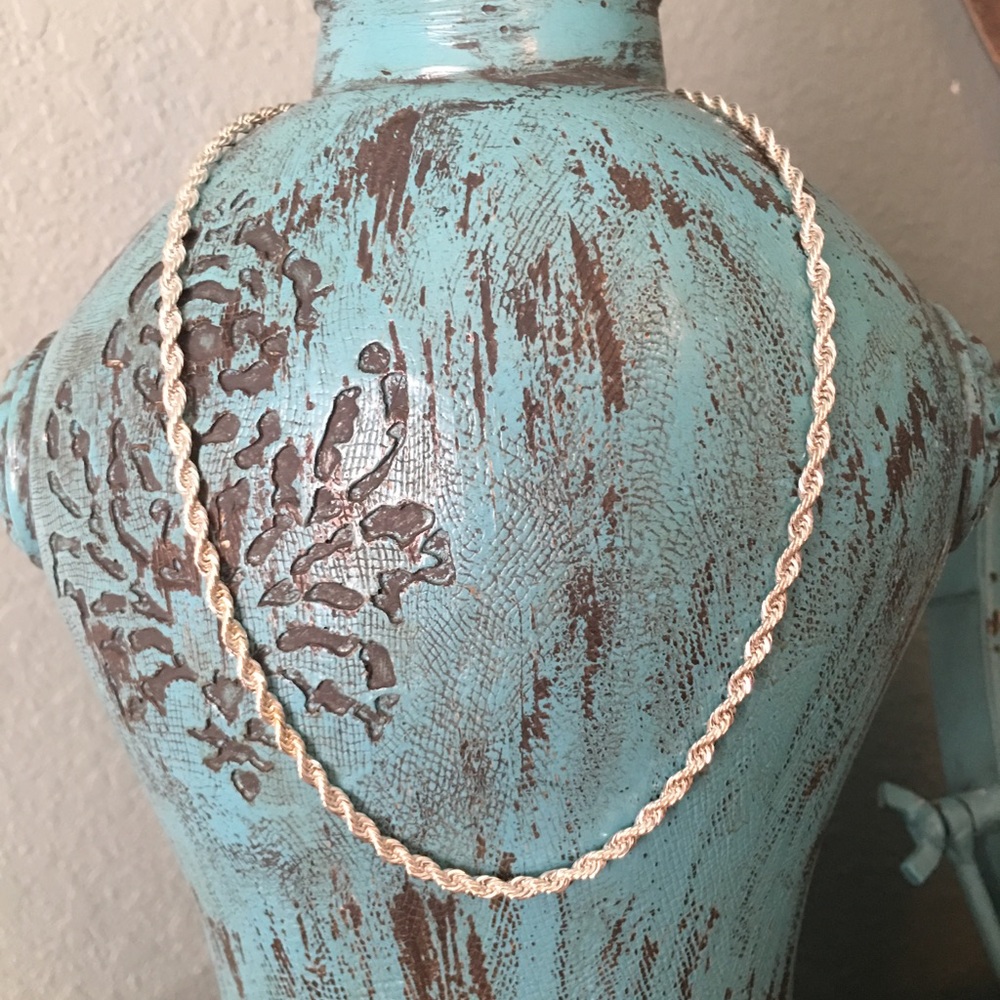 Silver toned 16" Sparkly Chain