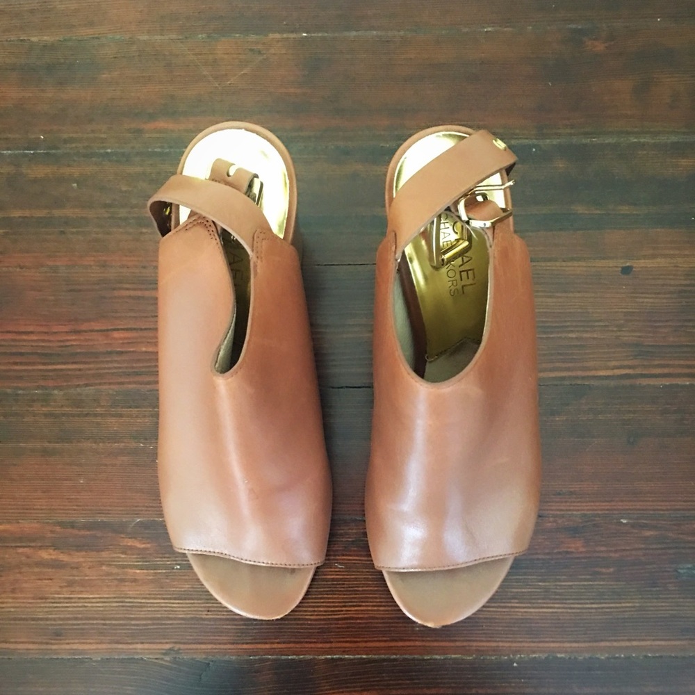 Michael Kors leather sandals - Picture 3 of 3