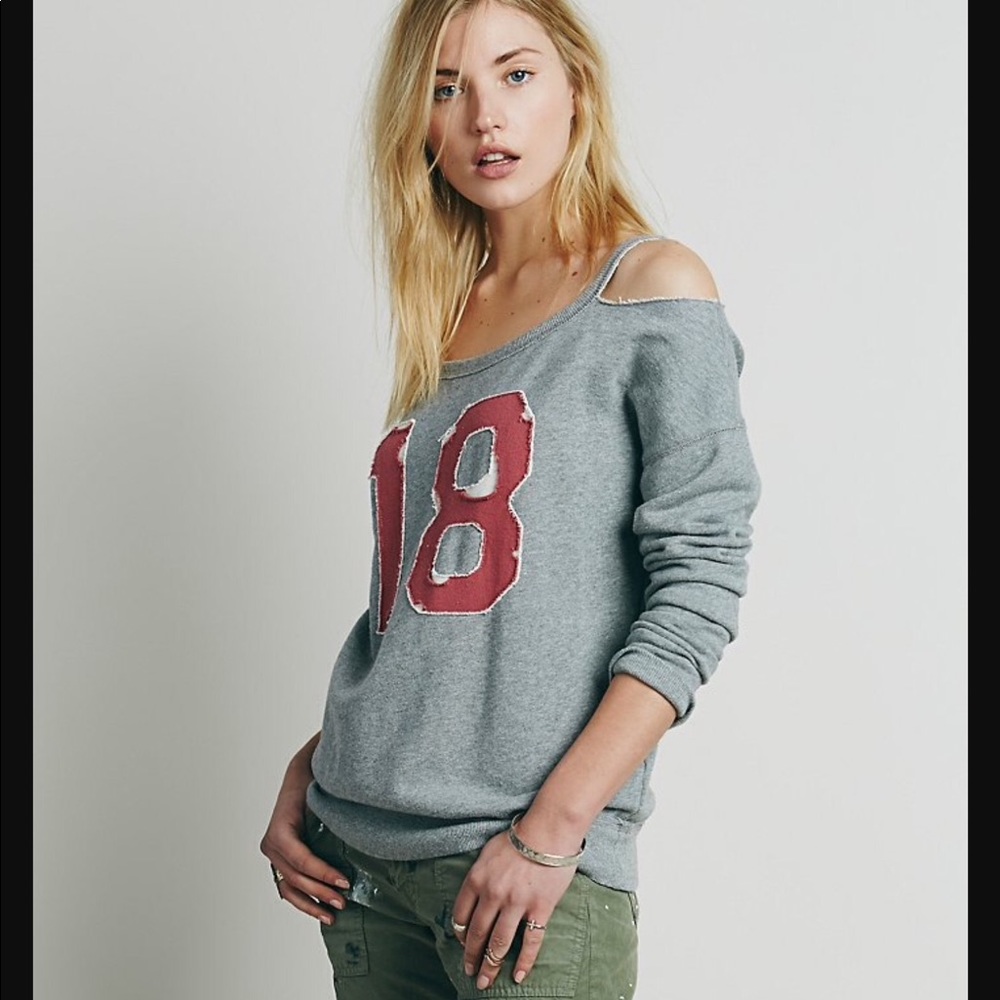 HP🌻Free People Cold Shoulder Sweatshirt
