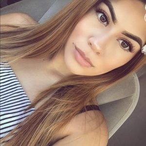 Meet your Posher, Yucita