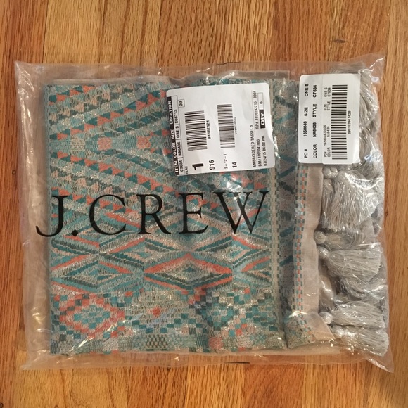 NWT J.Crew Embroidered Tassel Scarf - Picture 2 of 3
