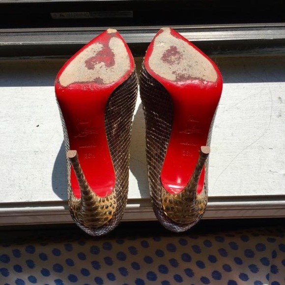 SOLD Metallic Gold Python Pigalle Follies 100mm - Picture 5 of 6