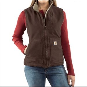 CARHARTT Vest. LIKE NEW. Very warm for fall 🍂🍁