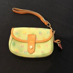Dooney and Bourke Mint Green Wristlet Dooney and Bourke Mint Green Wristlet
