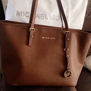 MICHAEL KORS Jet Set Tote