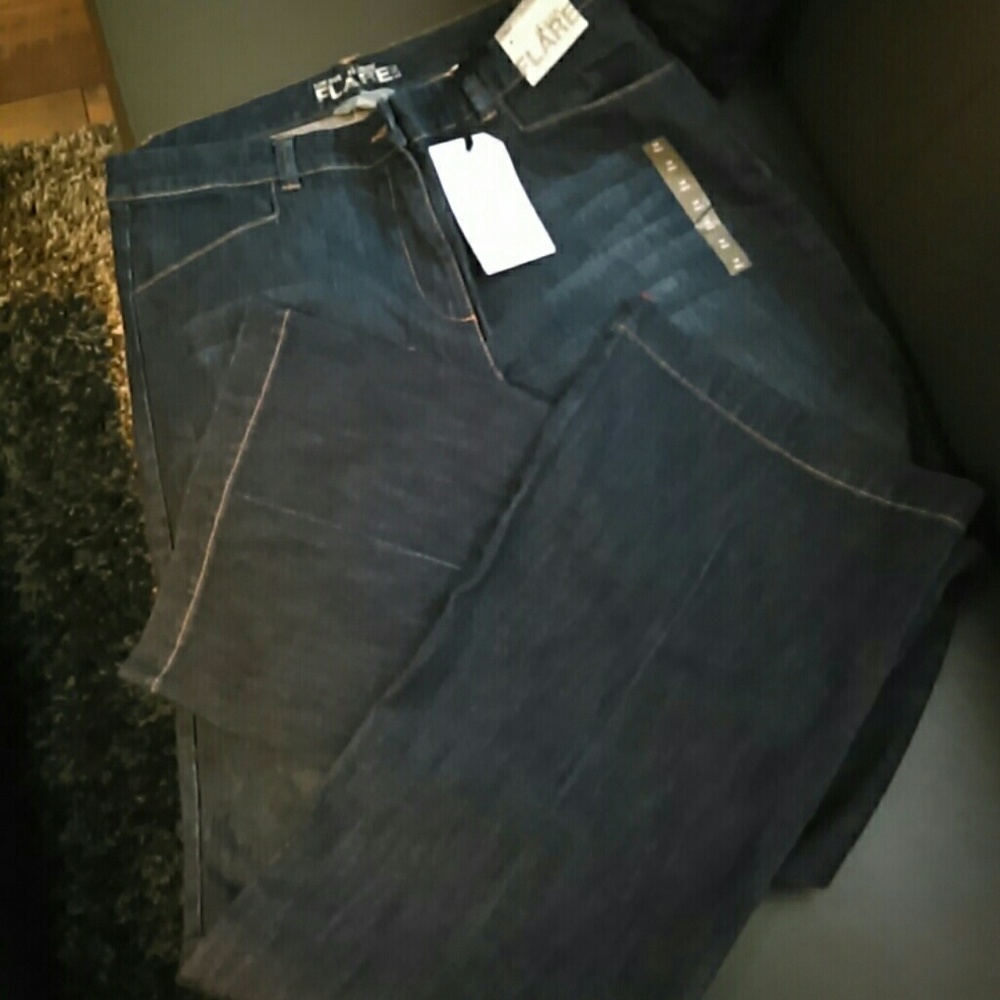 ⚡NEW⚡ STYLISH JEANS
