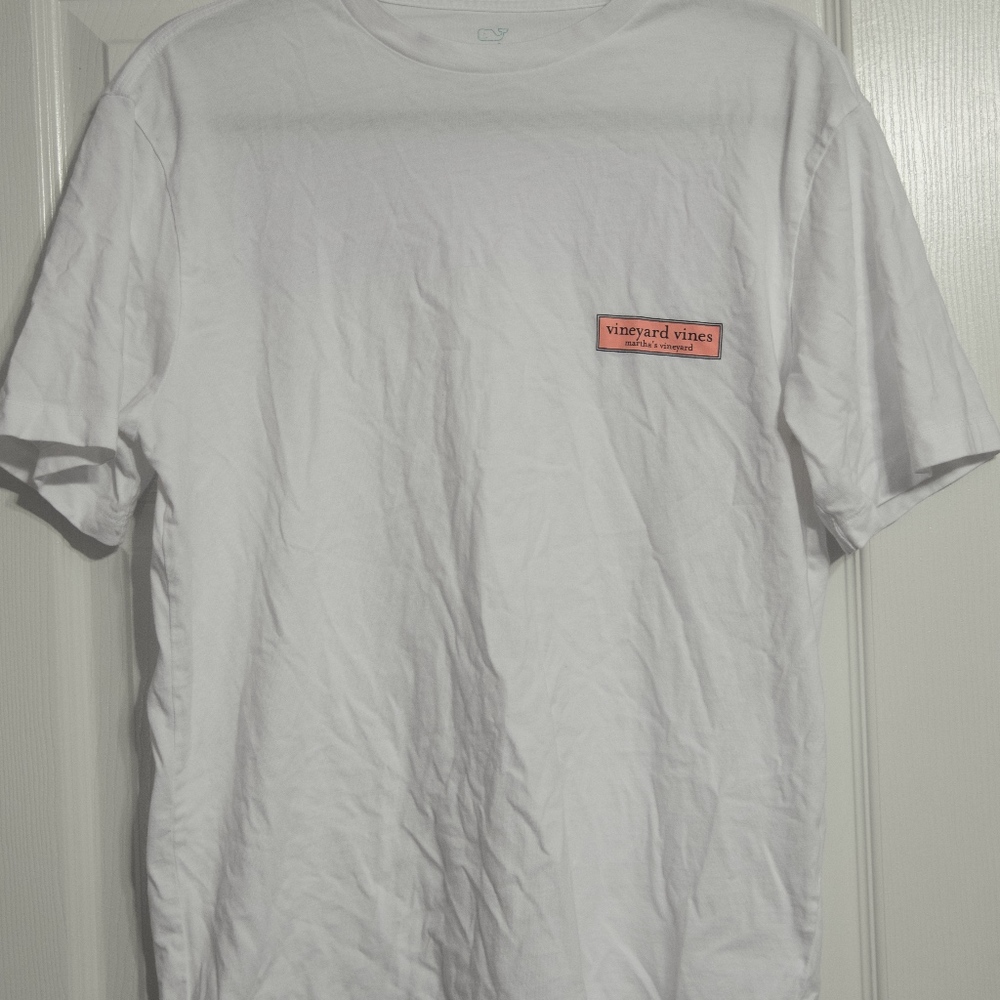 Vineyard Vines T-shirt