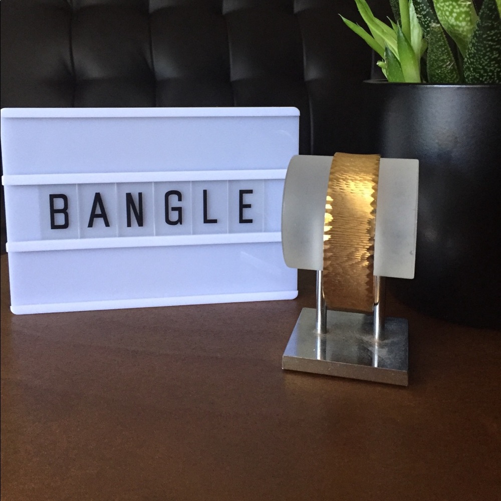 🌼 BOGO 🌼 Gold bangle 🌼